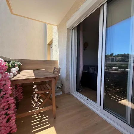 Renove Avec Balcon Et Parking Apartment *